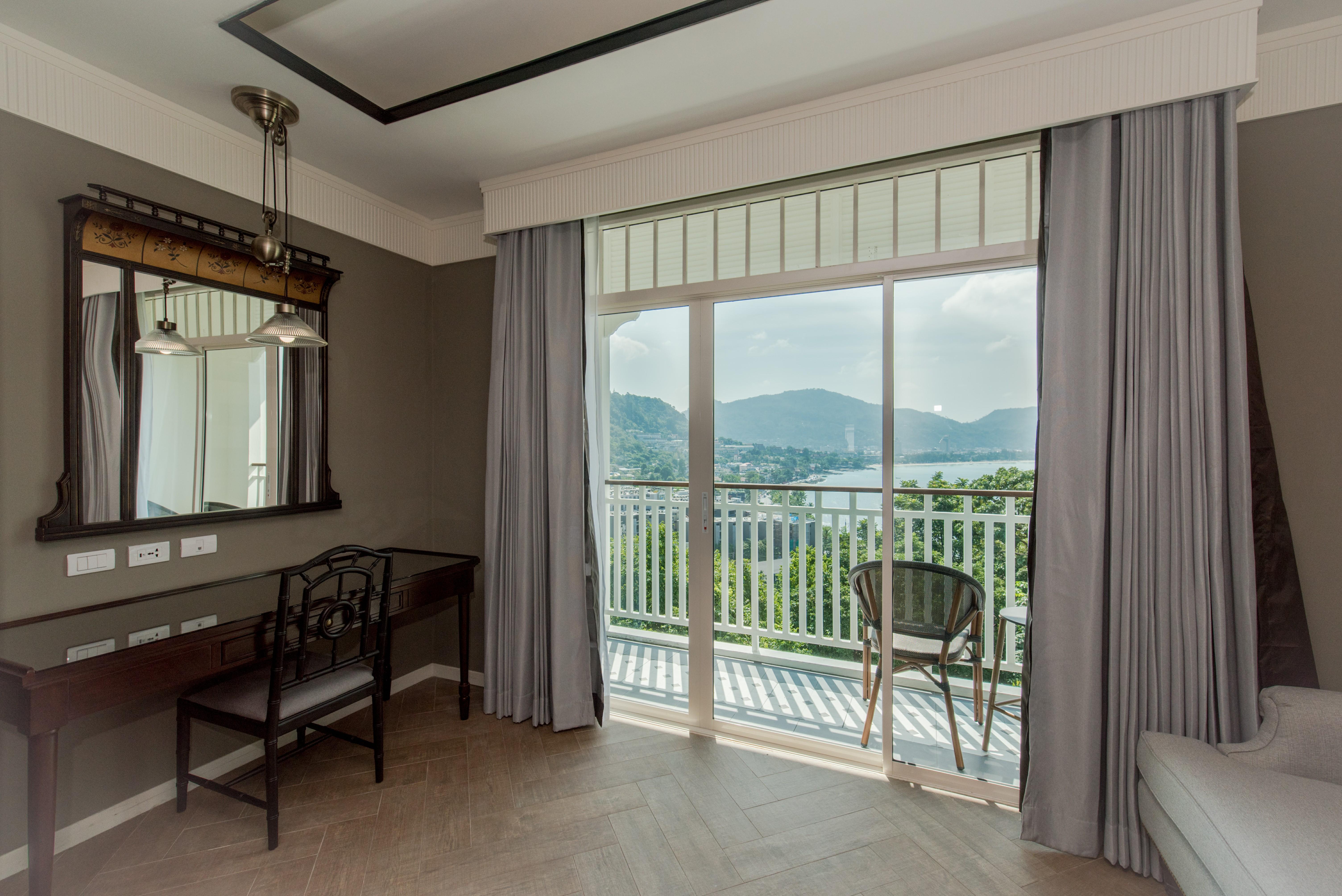 마리나 갤러리 리조트 -카차- 칼림 베이 (SHA Plus+) Patong 외부 사진 A room at the hotel